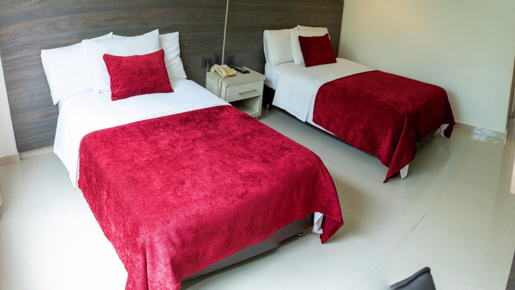 Hotel San Juan Internacional Хирон Номер фото