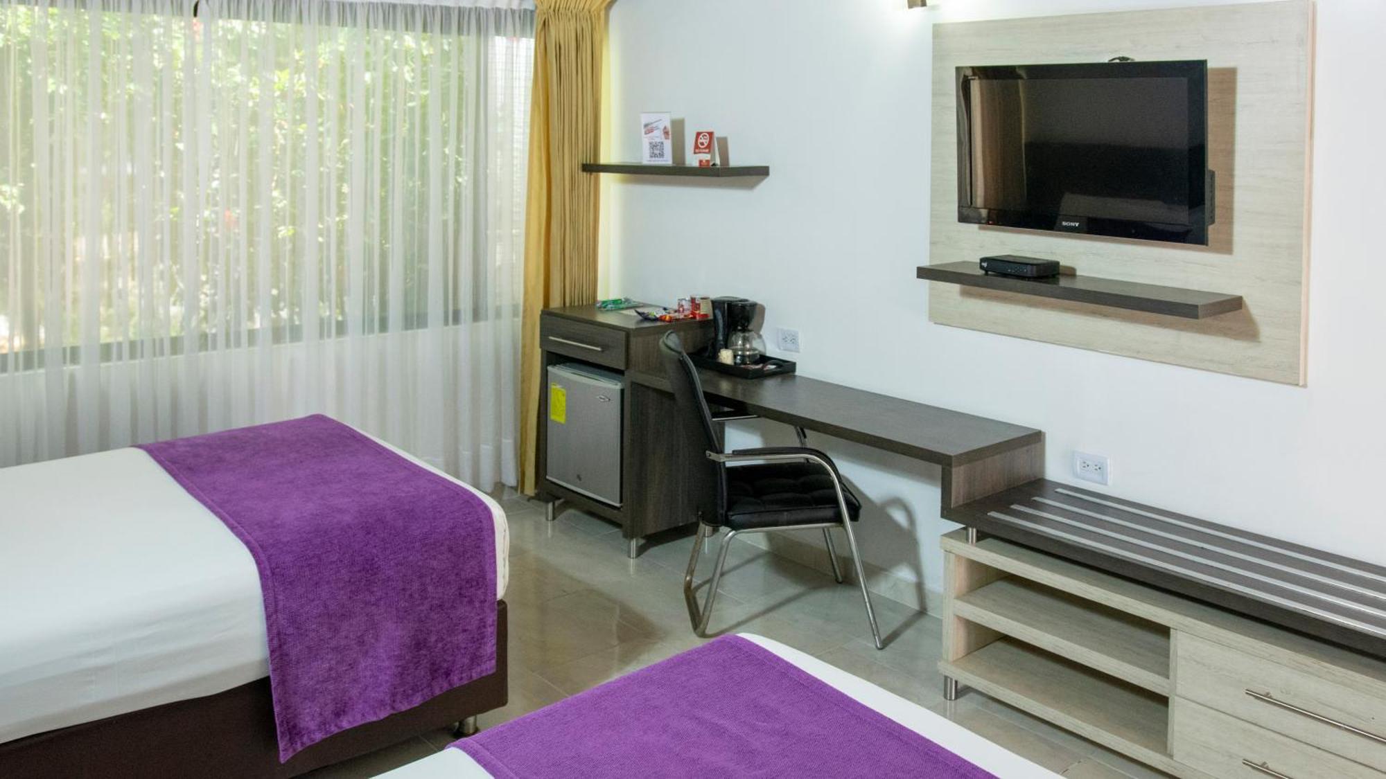 Hotel San Juan Internacional Хирон Номер фото