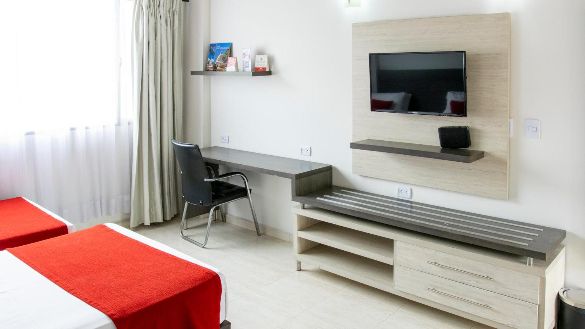 Hotel San Juan Internacional Хирон Номер фото